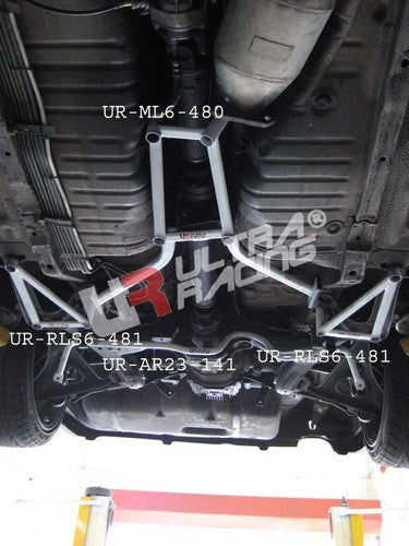 Refuerzos Inferiores Centrales Ultra Racing para Nissan Skyline R32 GTR