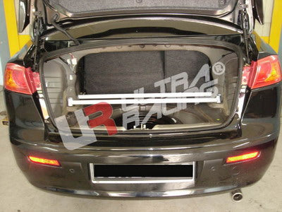 Barra de Refuerzo Trasera Ultra Racing para Mitsubishi Lancer 07+