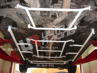 Barras Laterales Inferiores Ultra Racing para Mitsubishi FTO