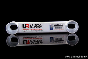 Barra Inferior Trasera Ultra Racing Para Toyota Corolla AE101/AE111
