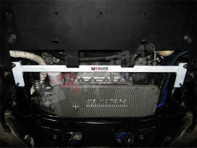 Barra Inferior Delantera Ultra Racing Nissan Skyline GTR R35