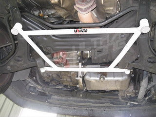 Barra de Refuerzo Delantera H Ultra Racing para VW Golf 2/3
