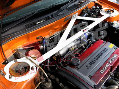 Barra de Torretas Delantera Superior Ultra Racing para Mitsubishi EVO 4/5/6