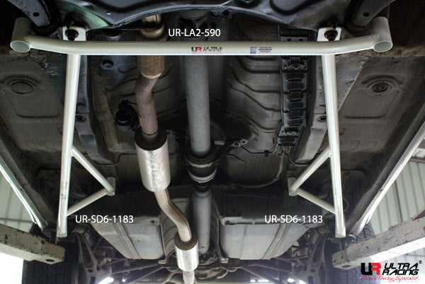 Barras de Refuerzo Inferiores Ultra Racing para Toyota RAV4 95-00 (4D)