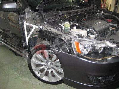 Soportes de Aleta Ultra Racing para Mitsubishi Lancer 07+ /Sportback