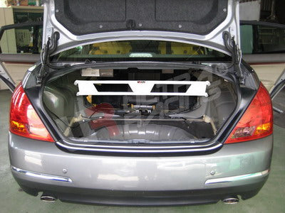 Barra de Torretas Trasera Superior Ultra Racing para Nissan Teana 03-08 J31