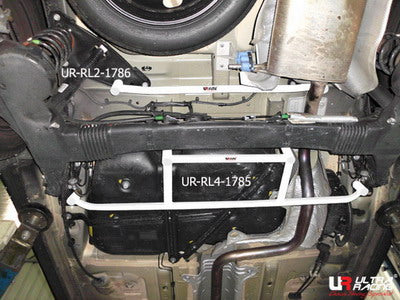 Barra Inferior Trasera Ultra Racing para Citroen C4 Picasso 06+