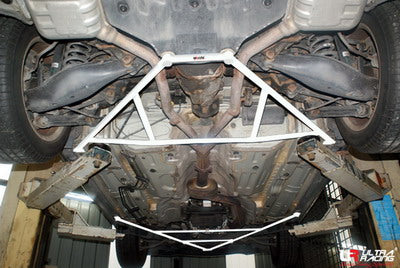 Barra Inferior Trasera Ultra Racing para Mercedes SLK 200 04-11 2.0
