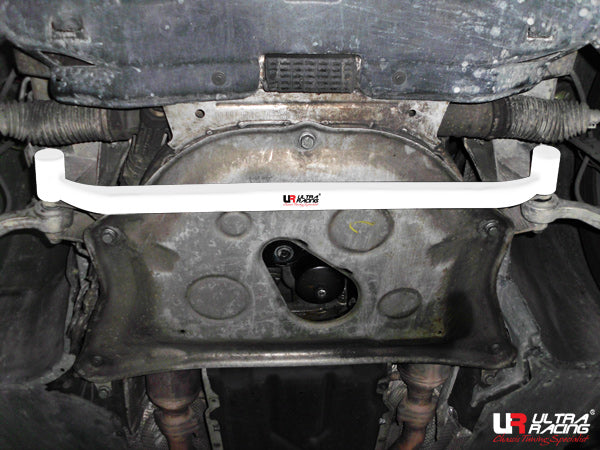 Barra Inferior Delantera 2055 Ultra Racing para BMW Serie 7 E65 735/740