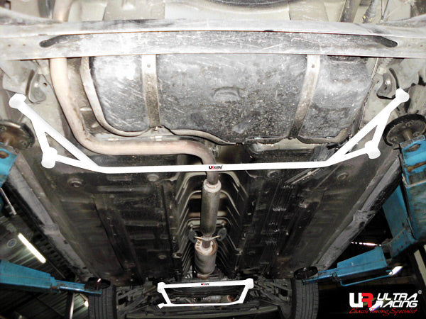 Barra Refuerzo Inferior Trasera Ultra Racing Chevrolet Aveo 1.4 11+