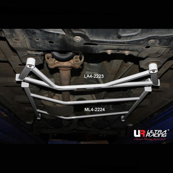 Barra Refuerzo Delantero H 2223 Ultra Racing Hyundai Santa Fe 07-12 CM