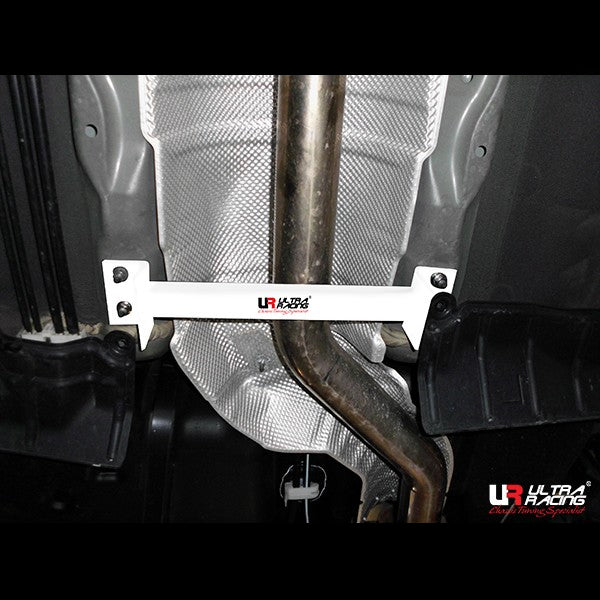 Barra Central Inferior 2338 Ultra Racing para Nissan Juke 10+