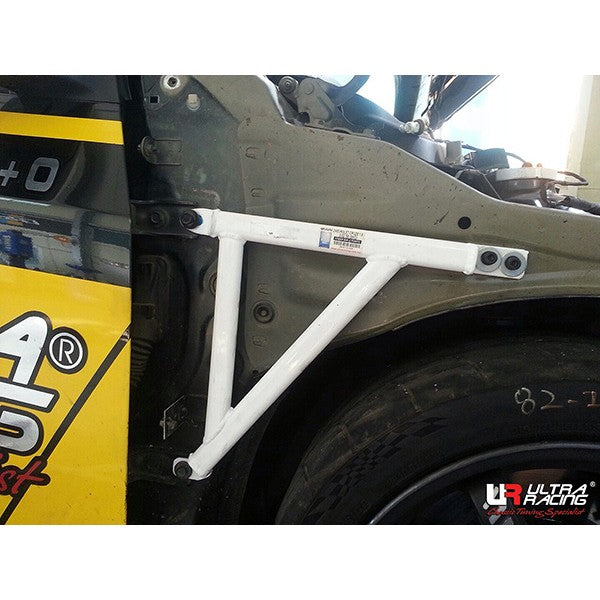 Soportes de Aleta 2205 Ultra Racing para Chevrolet Cruze 08+