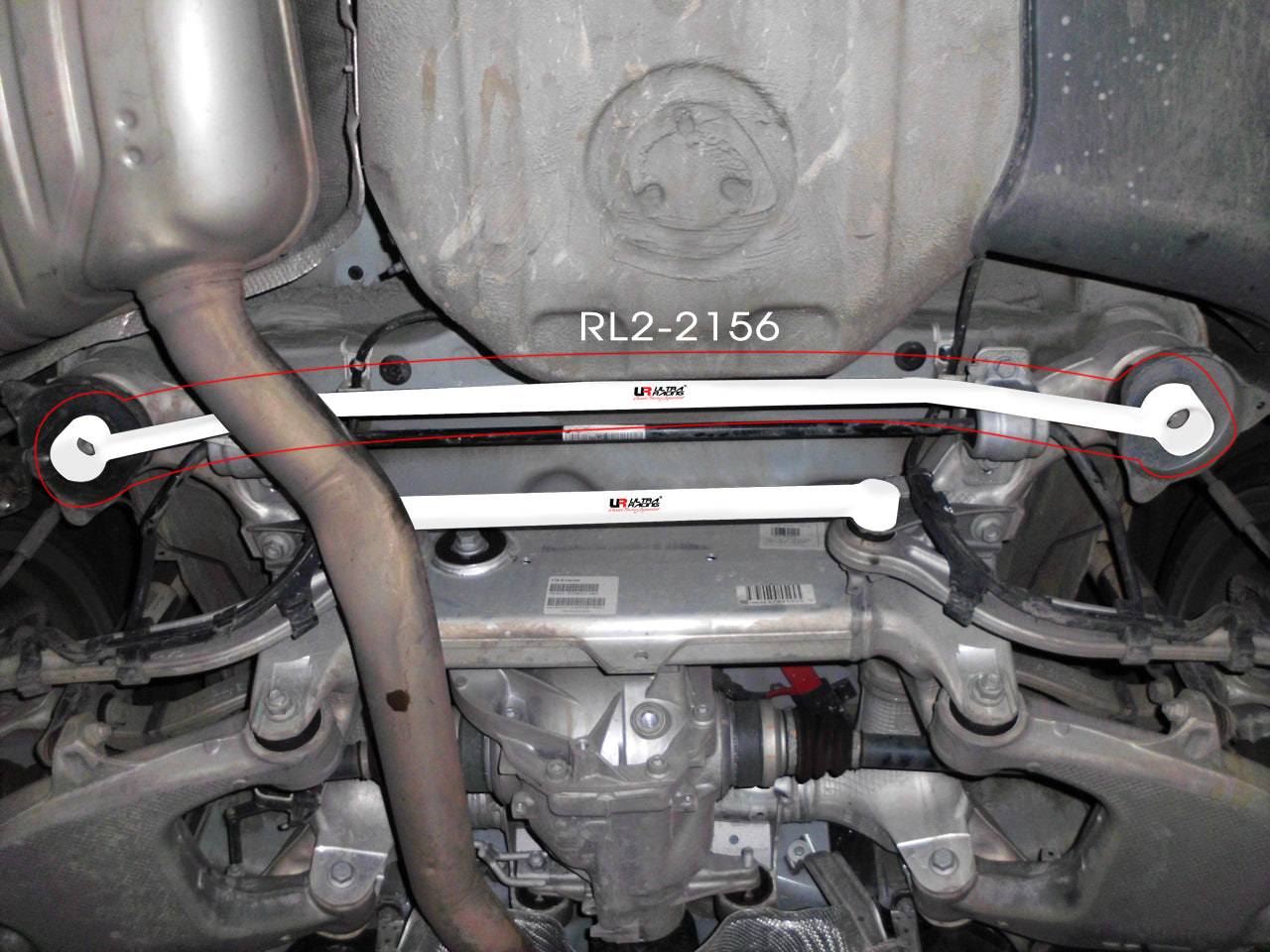Barra Inferior Trasera 2156 Ultra Racing para BMW 528i F10 10+