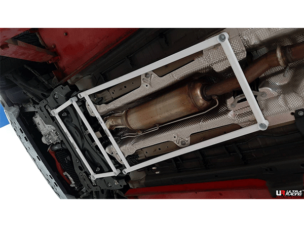 Barra Refuerzo Inferior Central Ultra Racing (4019) Peugeot 3008 (P84) / 5008