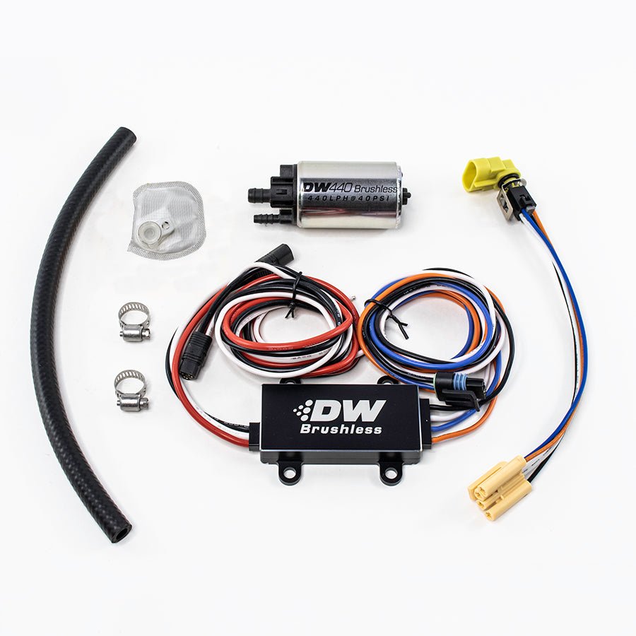 Bomba de Combustible DeatschWerks DW440 415 lph con Controlador
