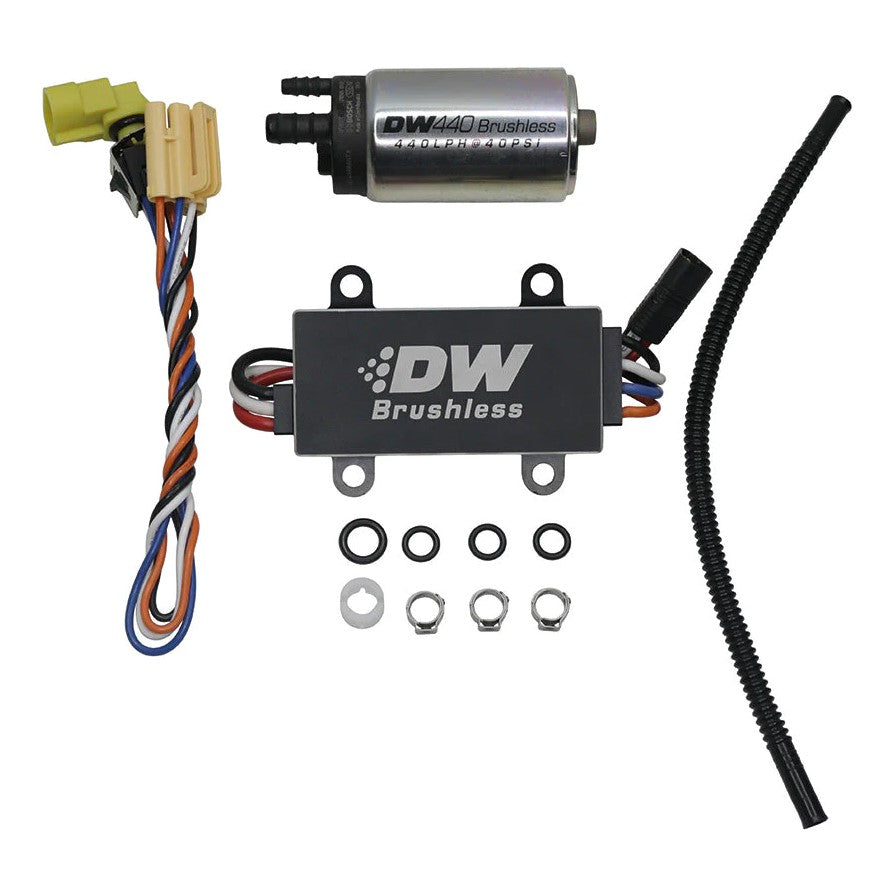 Bomba de Combustible DeatschWerks DW440 415 lph con Controlador Chevy Corvette 2014-2019
