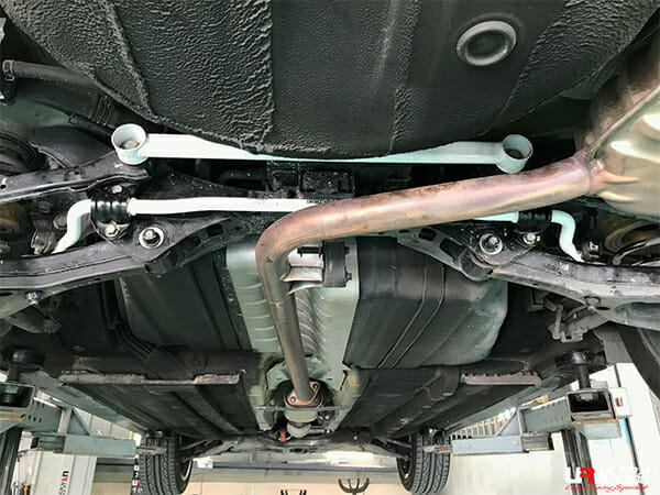 Barra Estabilizadora Trasera 20mm Ultra Racing Kia Optima K5 (TF) 2.0 2WD 10-15 - Imagen 2