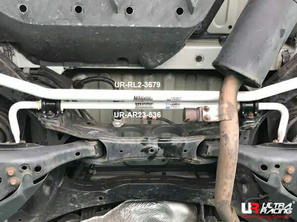 Barra Inferior Trasera (3679) Ultra Racing para Lexus RX 270 (AL10) 2.7 FL 12-15 LHD/RHD 2WD
