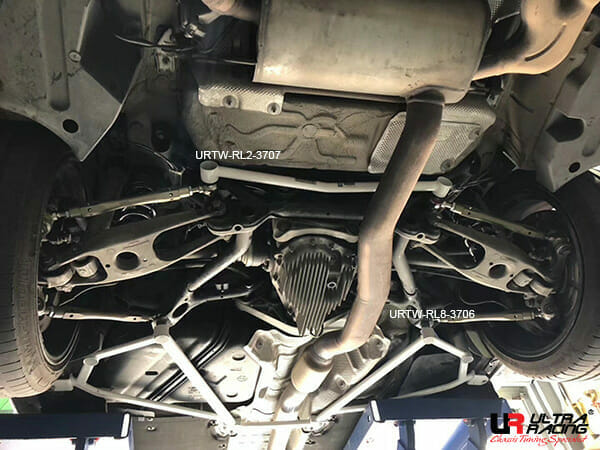 Barra Refuerzo Inferior Trasera Ultra Racing para BMW M2 F87