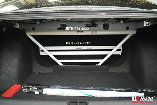 Barra de Torretas Trasera Superior Ultra Racing Honda Civic 15-17 FC 1.5T/1.8