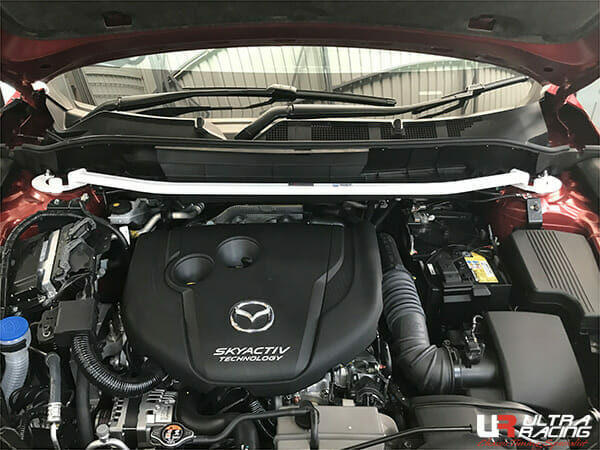 Barra de Torretas Delantera Superior Ultra Racing (3953) Mazda CX-5 (KF) 17+/CX-8 17+