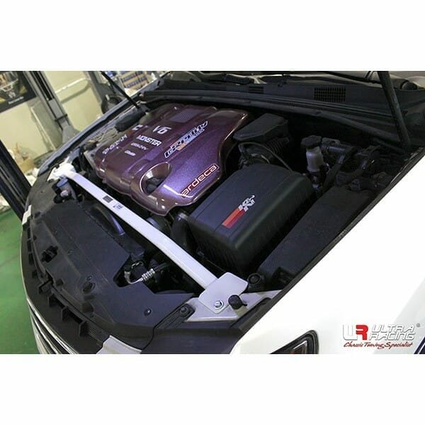 Barra de Torretas Delantera Superior Ultra Racing (2656) para Kia Mohave (HM) 3.0D 4WD 08+