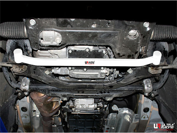 Barra Estabilizadora Inferior Delantera Ultra Racing (3623) Mercedes W212 E250D/E300 13-16