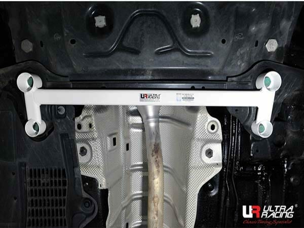 Barra Refuerzo Inferior Delantera Ultra Racing (2245) para Renault Samsung SM5 (L43) 1.6T FL 15+/SM7 2.5 11-12