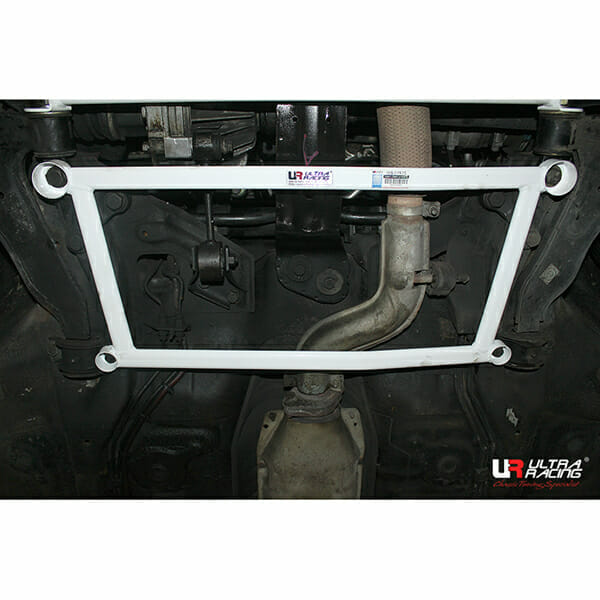 Barra Refuerzo Inferior Delantera Ultra Racing (3253) Hyundai Excel (X2) 1.5 2WD 89-95