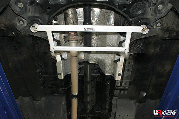 Barra Refuerzo Inferior Delantera Ultra Racing 3380 Hyundai Tucson (TL)/Kia Sportage