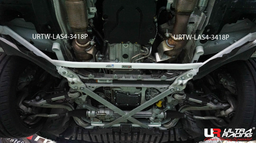 Barra de Torretas Delantera Superior Ultra Racing (3418P) para Mercedes C250/C300, etc.