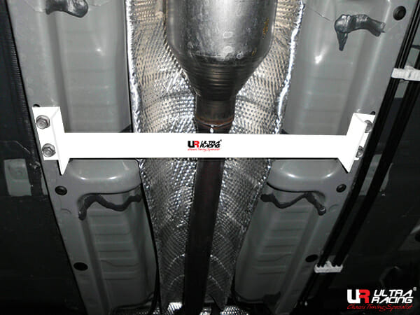 Barra Refuerzo Inferior Central (2354) Ultra Racing Scion TC/XB