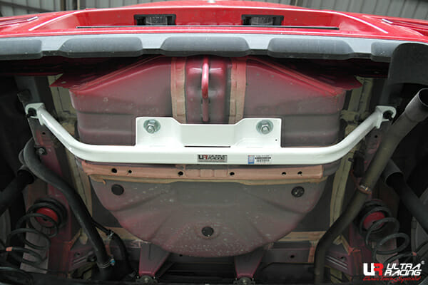 Barra de Torsión Trasera Ultra Racing (3394) para Perodua Axia (B200) 1.0 2WD 14+
