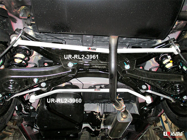 Barra Inferior Trasera Ultra Racing (3960) para Proton X70 1.8T 2WD CBU 19-20