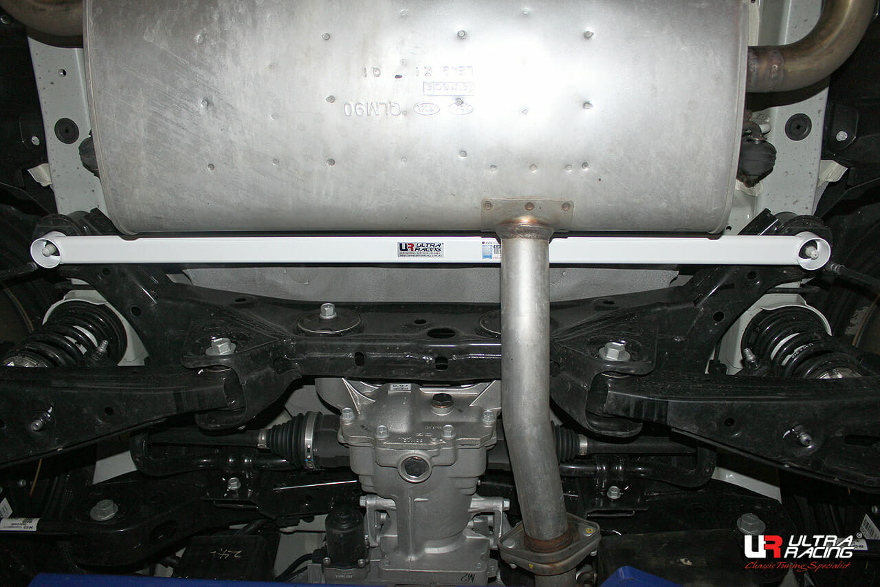 Barra Inferior Trasera Ultra Racing (3239) Hyundai Tucson (TL)/Kia Sportage 17-22 2WD