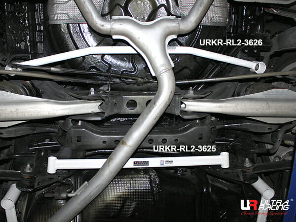 Barra Inferior Trasera Ultra Racing (3625) para Chevrolet Impala 2.5/3.6 2WD 14+