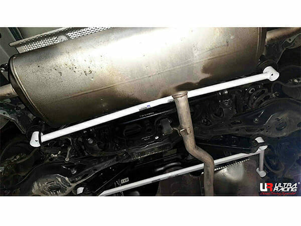 Barra Inferior Trasera Ultra Racing (4015) para Toyota Rav4 (XA50) 2.0 2WD 18+