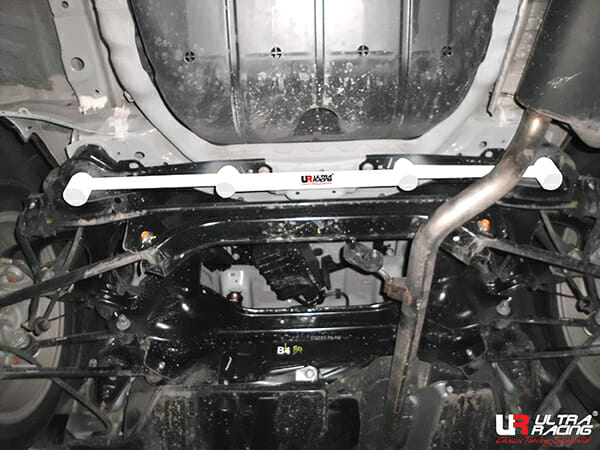 Barra Inferior Trasera Ultra Racing (2794) para Honda Accord (CR1/CR6) 2.0 2WD 13+