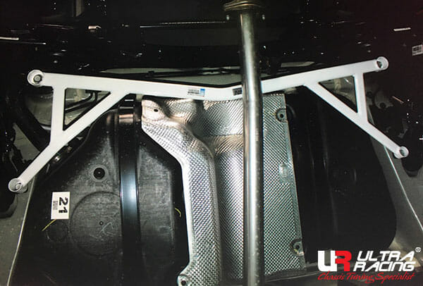 Barra Inferior Trasera (3559) Ultra Racing Hyundai Tucson (TL) 2.0D 16-21/Kia Sportage 1.7D/2.0 17-22 2WD
