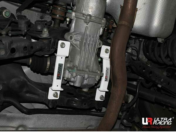 Barra Inferior Trasera Ultra Racing (2684P) para Renault Samsung QM5 2.0D 07-17