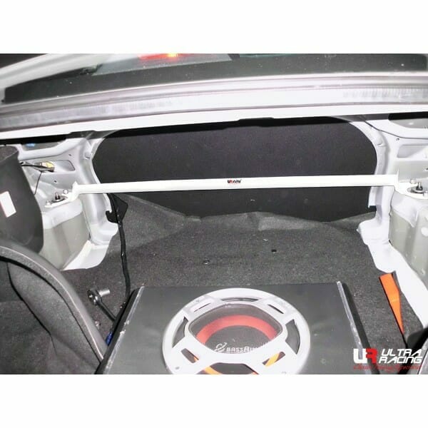 Barra de Torretas Trasera Superior Ultra Racing (1807) para Roewe 350 1.5 2WD 10-15