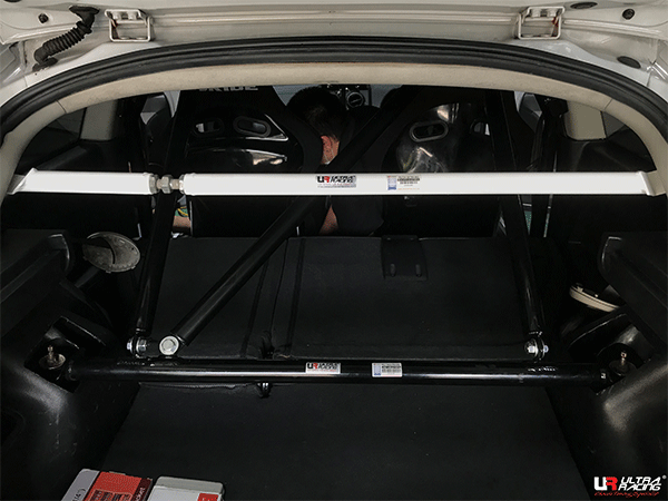 Barra de Refuerzo Pilar C (835) Ultra Racing para Proton Satria Neo (BS) 06-15