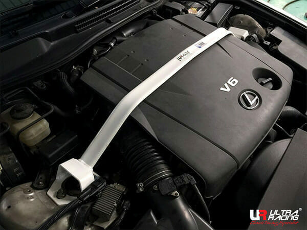 Barra de Torretas Delantera Superior Ultra Racing para Lexus IS 250 (XE20)