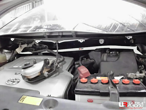 Barra de Torretas Superior Delantera Ultra Racing Toyota Estima/Previa (XR50) 3.5 2WD 06+ (2516)