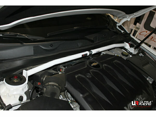 Barra de Torretas Delantera Superior Ultra Racing 3311A para Chevrolet Impala 2.5/3.6 2WD 14+