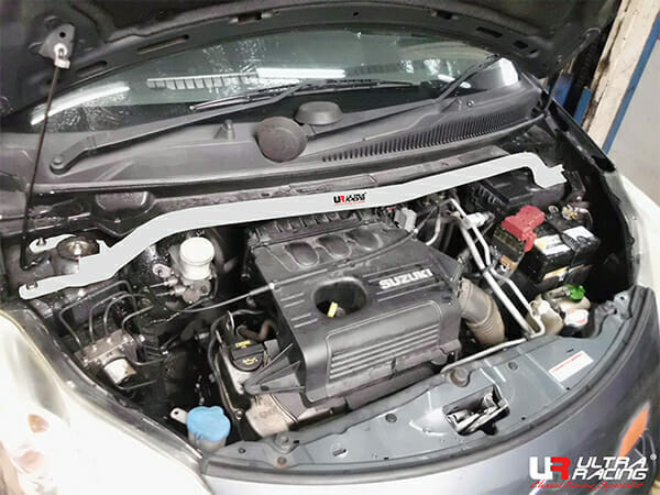 Barra de Torretas Superior Delantera Ultra Racing (3487) Suzuki Alto A-Star 1.0 2WD 08-13
