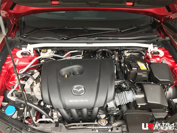 Barra de Torretas Superior Delantera Ultra Racing (4151) Mazda 3 (BP) 2.0 2WD 19+