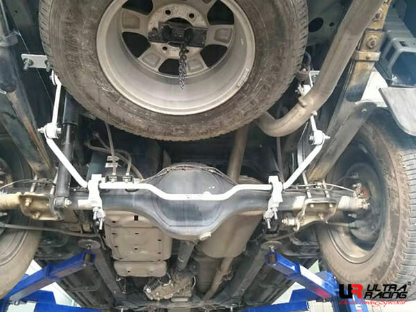 Barra Estabilizadora Trasera 19mm Ultra Racing Chevrolet Colorado (RG) 11+