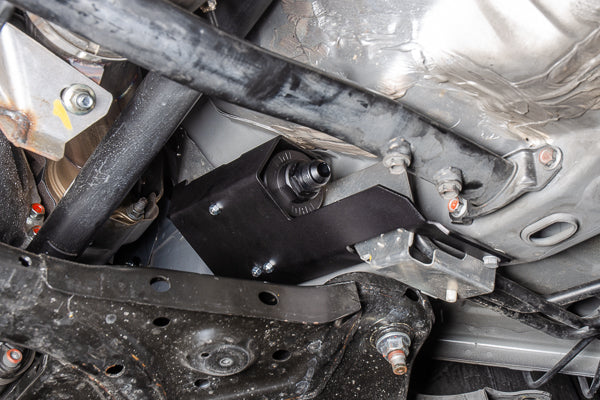 Kit de Montaje de Filtro de Combustible Nissan R35 GT-R Radium Engineering - Imagen 2